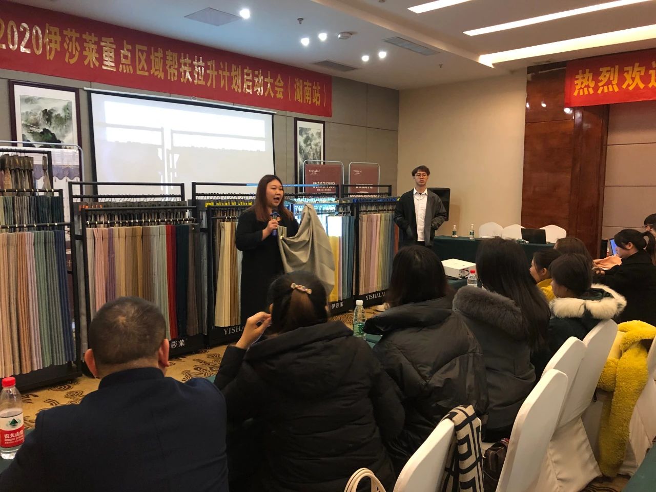 午夜成人精品视频-譚婉玲